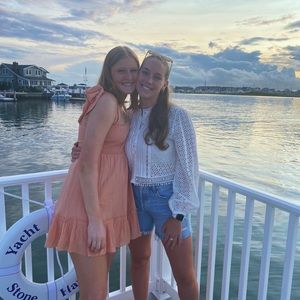 Meet your Posher, Ali